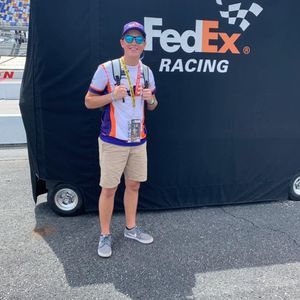 Meet your Posher, Mack